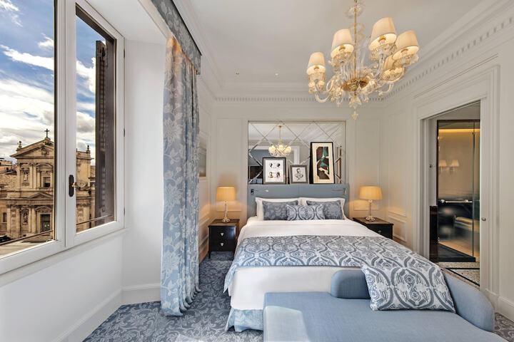 Room 45 of 202