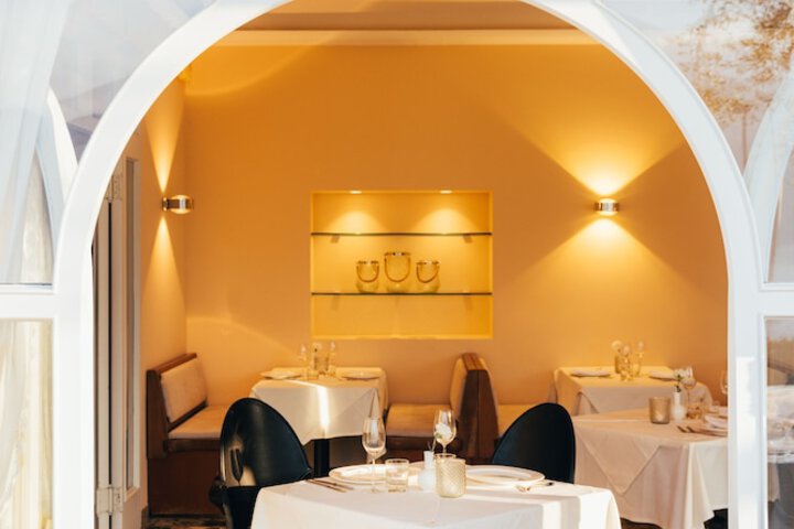 Dining 60 of 114