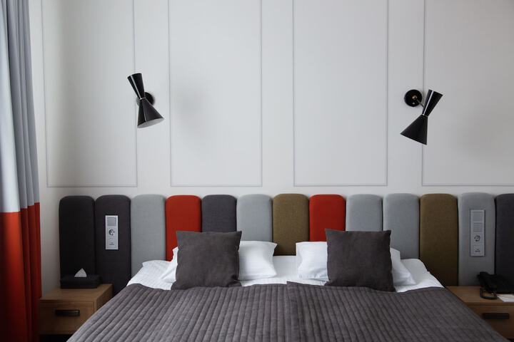 Room 26 of 111