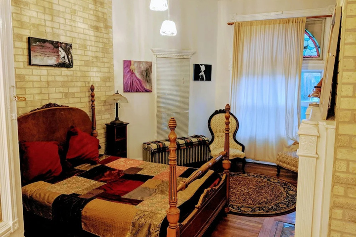 Room 2 of 13