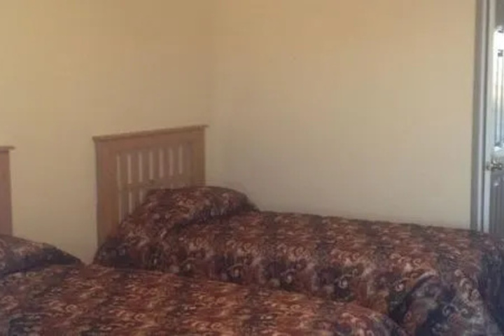 Room 2 of 2