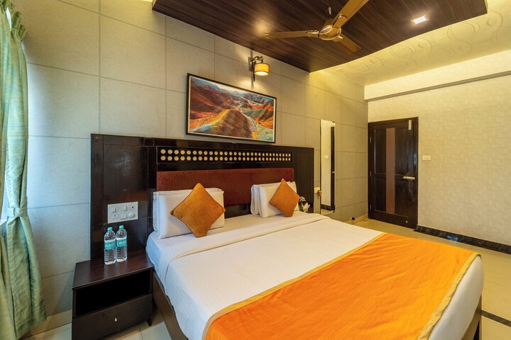 Room 25 of 92