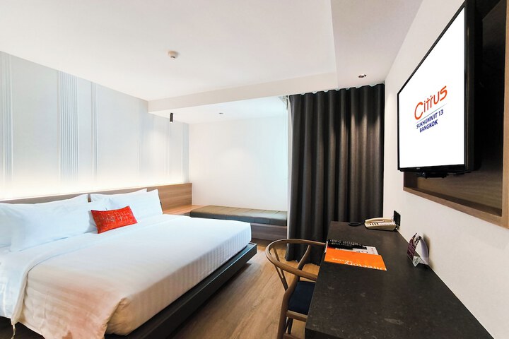 Room 5 of 46