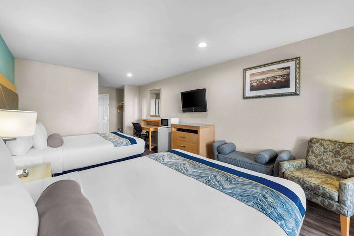 1 Queen Bed (23 of 23)