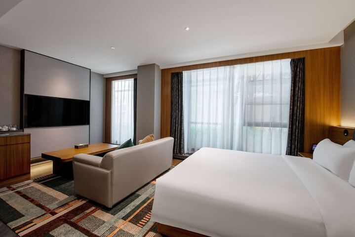 Room 10 of 44