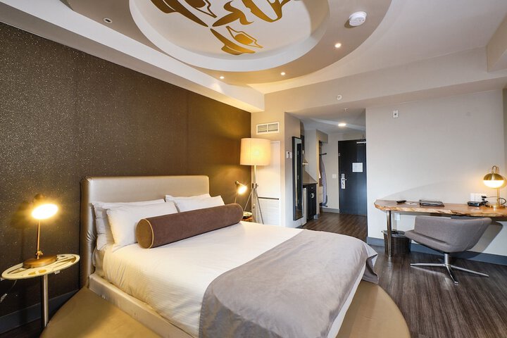Room 50 of 108