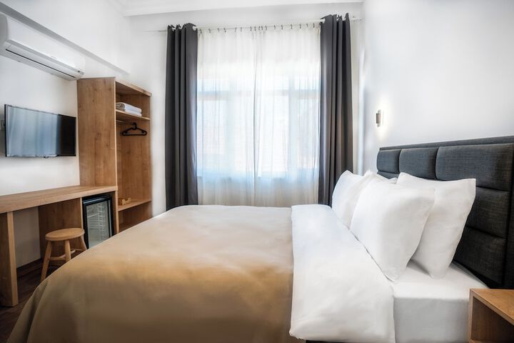 Room 7 of 57