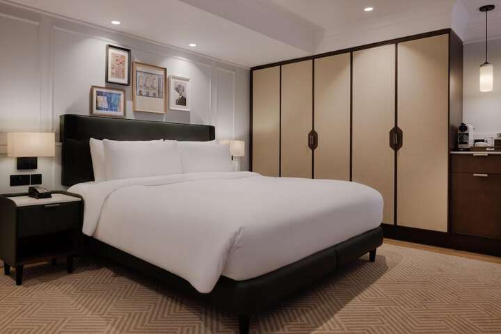 Room 59 of 170