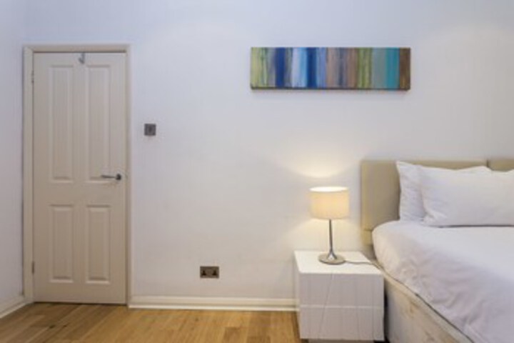 Room 19 of 19