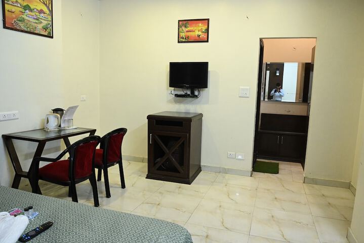 Room 21 of 44