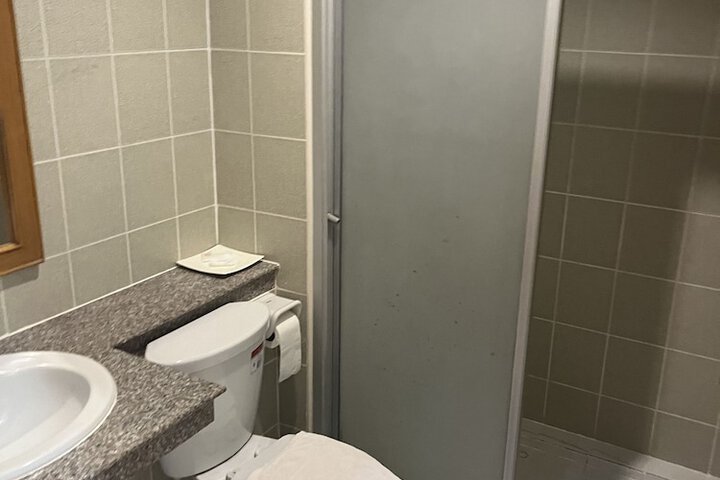 Room 13 of 15