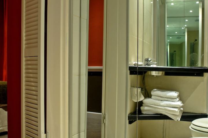 Bathroom Interior Photo