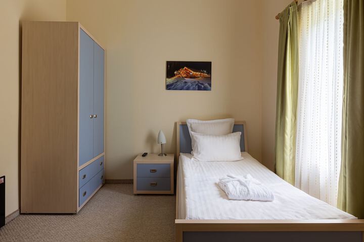 Room 26 of 262