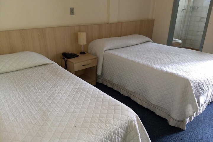 Room 11 of 31