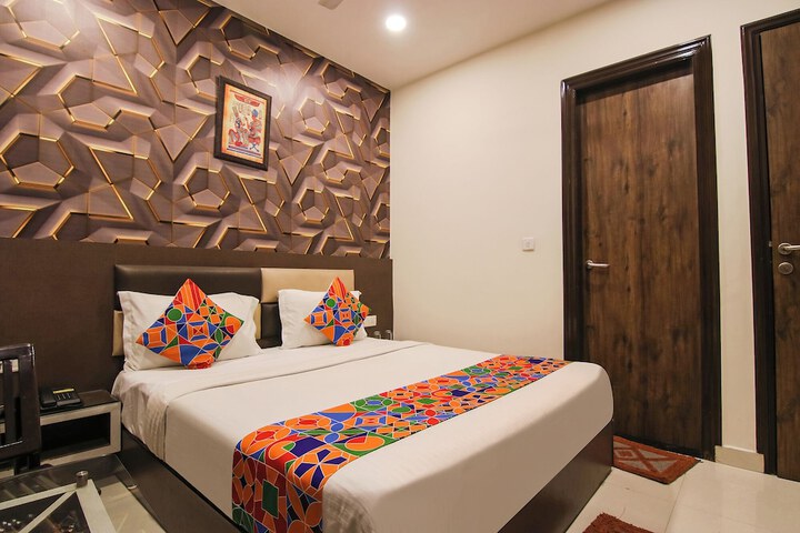 Room 28 of 45