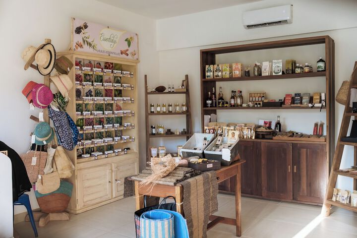 Gift Shop 58 of 117