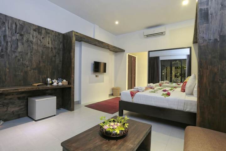 Room 19 of 407