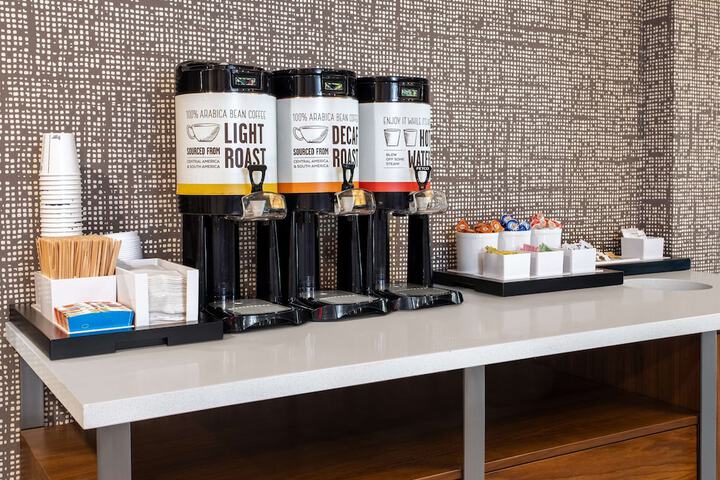 Breakfast/Coffee Service 23 of 42