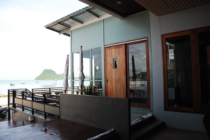 Terrace/Patio 27 of 34