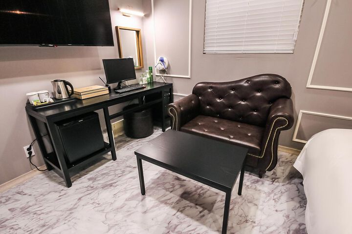 Room 104 of 152