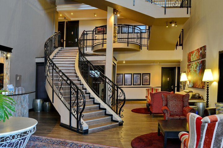 Hotel Interior 4 of 133