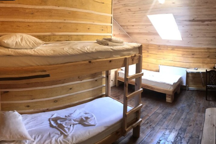 Room 16 of 33