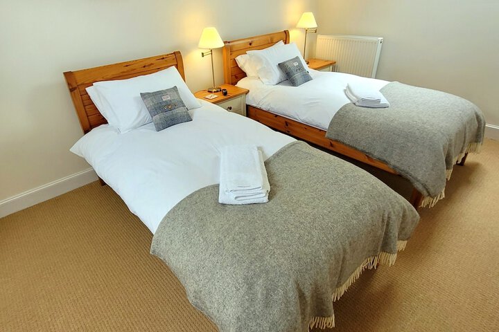 Room 5 of 71