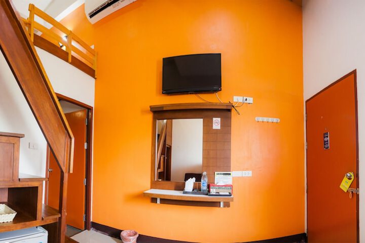 Room 16 of 92