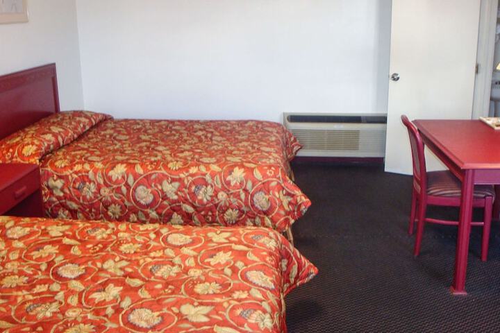 Room 5 of 27