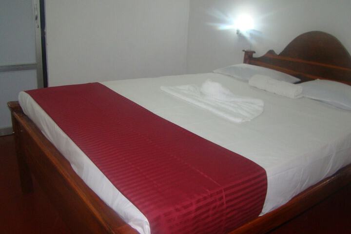 Room 3 of 31