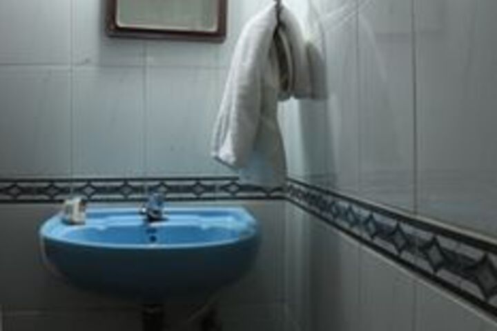 Room 5 of 22