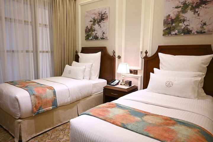 Room 20 of 100