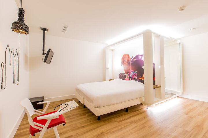 Room 5 of 54
