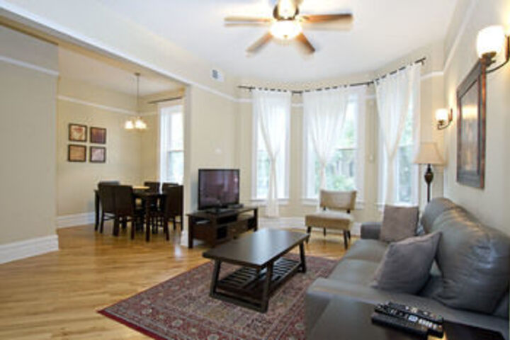 Image of Classic 3BR in Lake View by Sonder