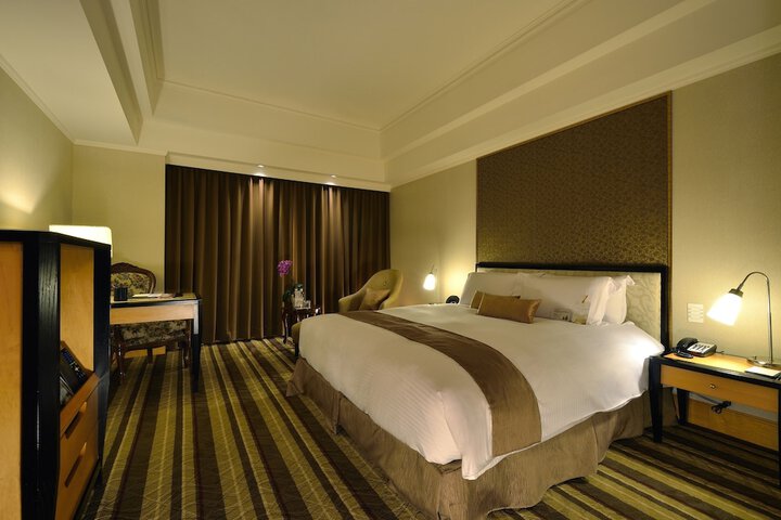 Room 19 of 44