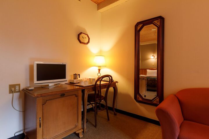 Room 13 of 59