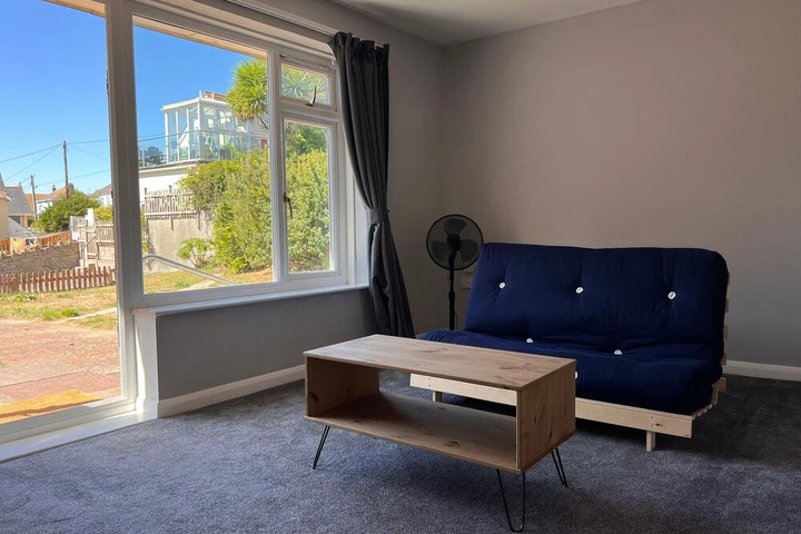 Sea View Hotel - Sandpebbles