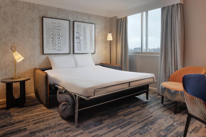 Room 42 of 88