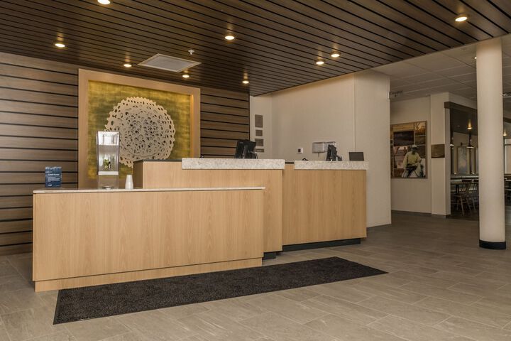 Concierge desk