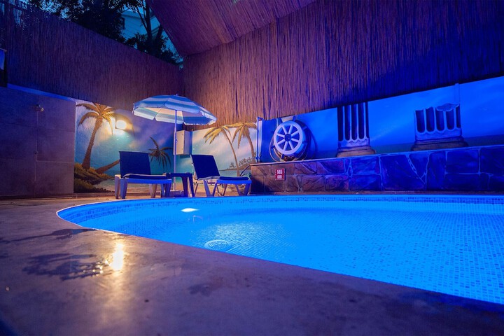 Pool 114 of 131