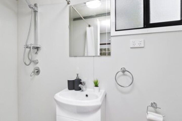 Room 4 of 30