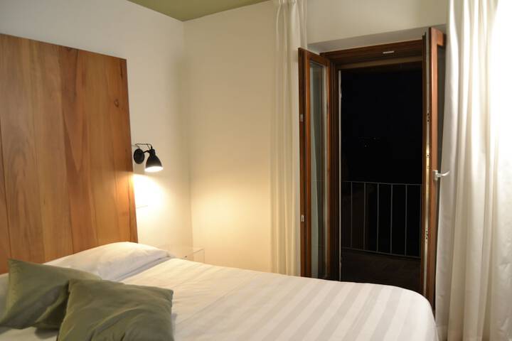 Room 37 of 93