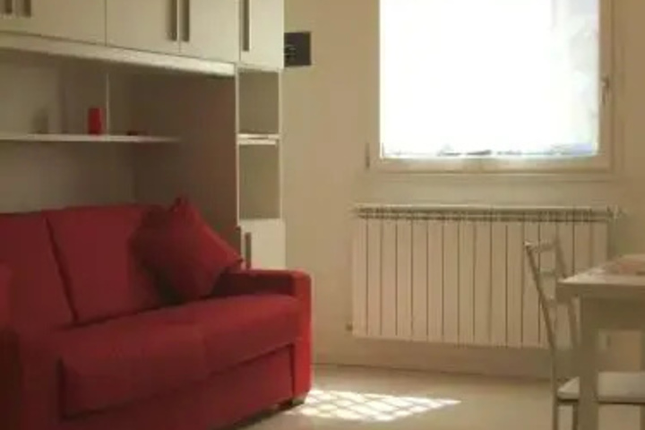 Room 5 of 13