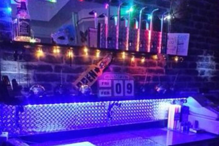 Lounge 120 of 149
