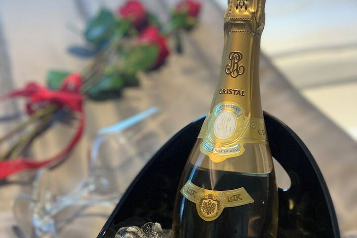 Champagne service