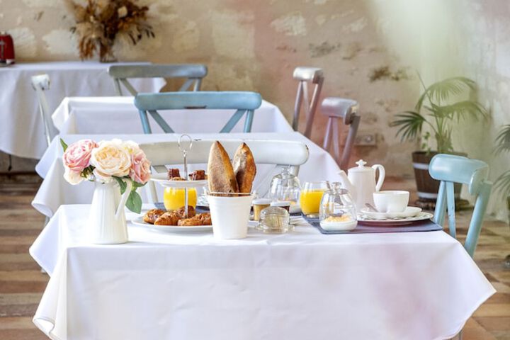 Breakfast/Coffee Service 42 of 58
