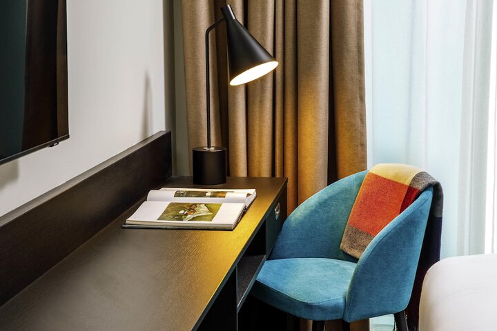 Room 21 of 53