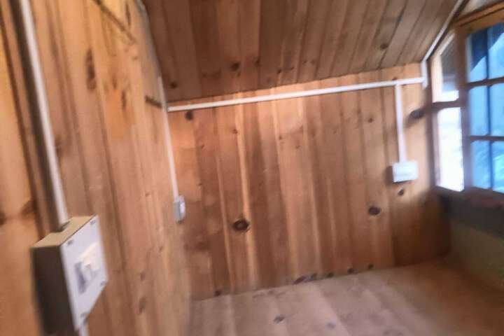Room 2 of 28