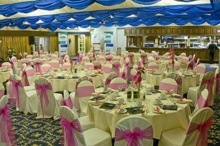Ballroom/Hall 110 of 132