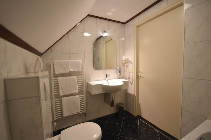 Room 18 of 56